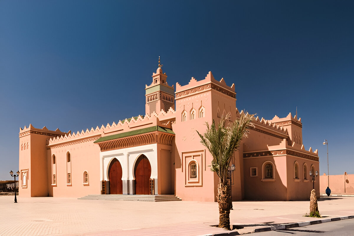 7 Days Circuit From Marrakech To Tangier by Merzouga Desert